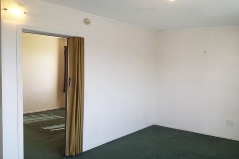 Photo of property in 2 Findlay Street, Moturoa, New Plymouth, 4310