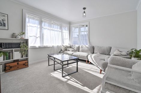 Photo of property in 14 Evenden Road, Tomoana, Hastings, 4120