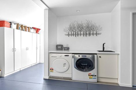 Photo of property in 21 Bartlett Street, Riccarton, Christchurch, 8011