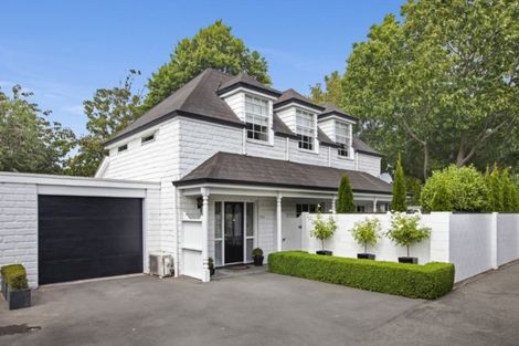 Photo of property in 244 Memorial Avenue, Burnside, Christchurch, 8053