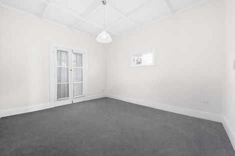 Photo of property in 16 Coates Street, Hamilton East, Hamilton, 3216
