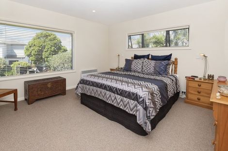 Photo of property in 8 Gulf Crest, Bucklands Beach, Auckland, 2012