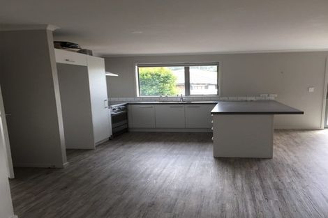 Photo of property in 41 Crabb Fields Lane, Riverhead, 0820