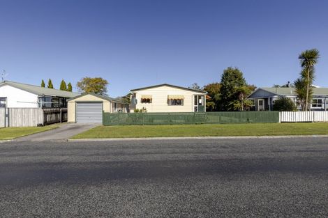 Photo of property in 25 Humphries Street, Inglewood, 4330