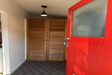 Photo of property in 6 Pitarua Street, Thorndon, Wellington, 6011