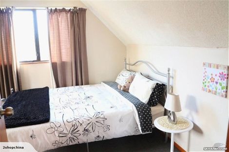 Photo of property in 23 Sungrove Rise, Sunnyvale, Auckland, 0612
