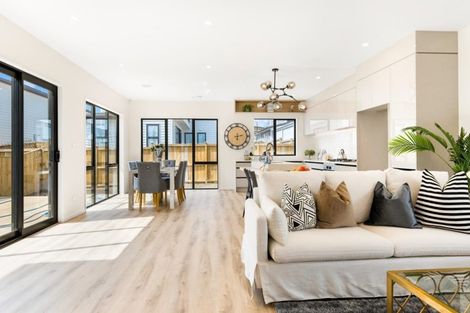 Photo of property in 15 Kearns Drive, Hobsonville, Auckland, 0616