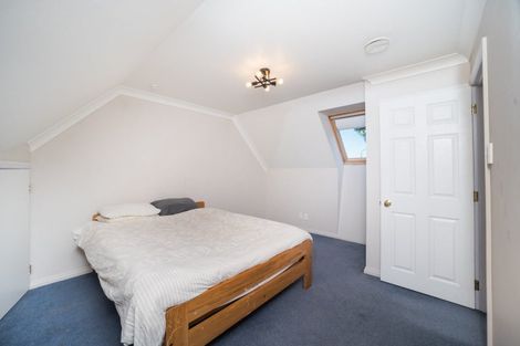 Photo of property in 15 Rothesay Place, Highbury, Palmerston North, 4412