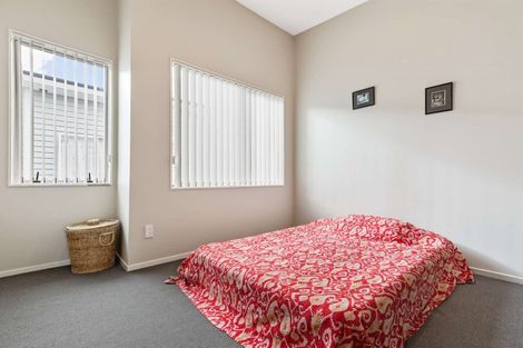 Photo of property in 11/6 Islington Avenue, New Lynn, Auckland, 0600