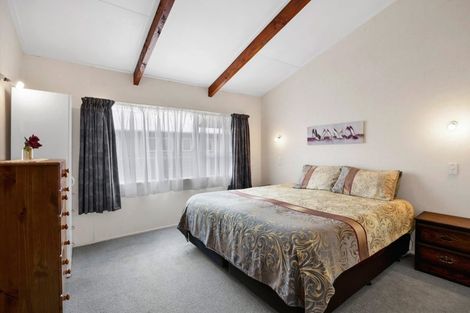 Photo of property in 18 Kamahi Avenue, Hawera, 4610