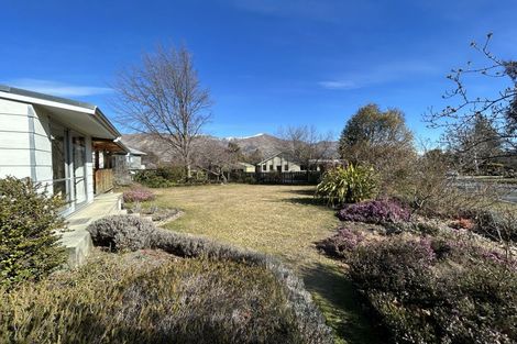 Photo of property in 1 Hunter Crescent, Wanaka, 9305