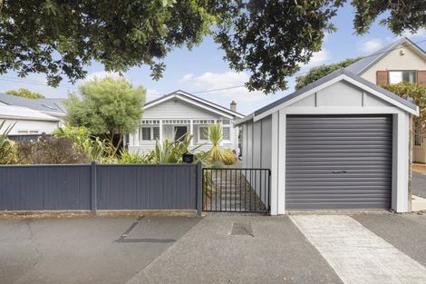 Photo of property in 36 Oroua Street, Eastbourne, Lower Hutt, 5013