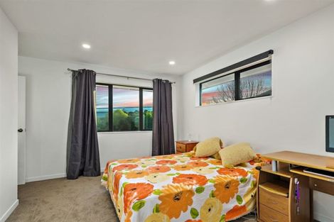 Photo of property in 34a Sherwood Avenue, Te Atatu South, Auckland, 0610