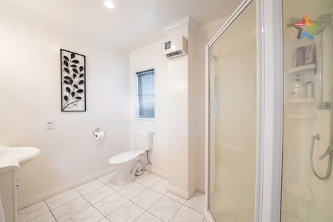 Photo of property in 10 Opurere Grove, Tirohanga, Lower Hutt, 5010