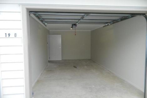Photo of property in 19u6 Collins Avenue, Tawa, Wellington, 5028