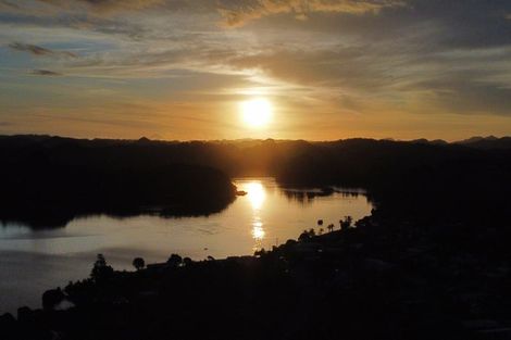 Photo of property in 21 Kakariki Road, Ngunguru, Whangarei, 0173
