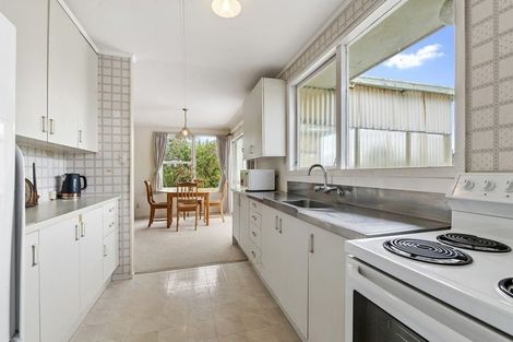 Photo of property in 11 Albatross Road, Red Beach, 0932