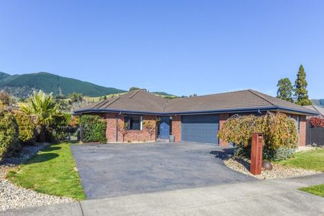 Photo of property in 20 Woodstock Place, Stoke, Nelson, 7011
