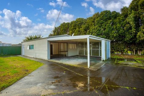 Photo of property in 48 Convair Crescent, Mangere, Auckland, 2022