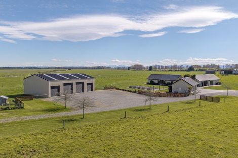 Photo of property in 585 Coutts Island Road, Coutts Island, Christchurch, 7670