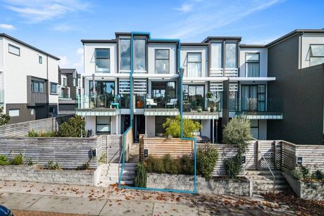 Photo of property in 18 Memorial Park Lane, Hobsonville, Auckland, 0618