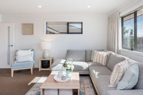 Photo of property in 52 Brooklyn Heights Drive, Kelvin Grove, Palmerston North, 4414