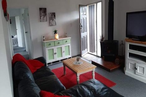 Photo of property in 77 Pasadena Crescent, Totara Park, Upper Hutt, 5018