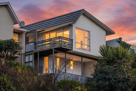 Photo of property in 5a Oak Avenue, Paremata, Porirua, 5024