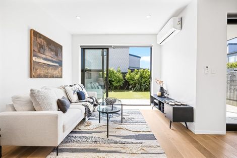 Photo of property in 6 Desalt Drive, Hobsonville, Auckland, 0616