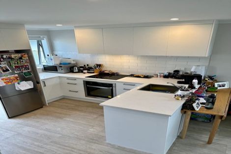 Photo of property in 74c Stanley Road, Glenfield, Auckland, 0629