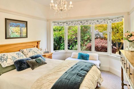 Photo of property in 68 Cheviot Road, Lowry Bay, Lower Hutt, 5013