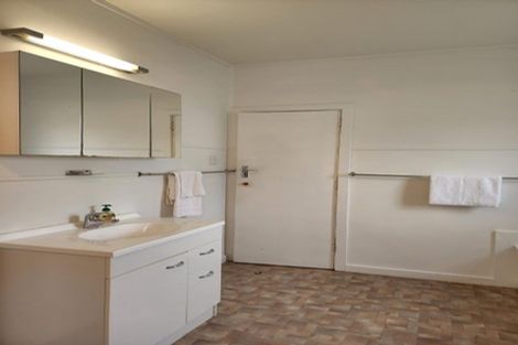 Photo of property in 8 Henui Street, Strandon, New Plymouth, 4312