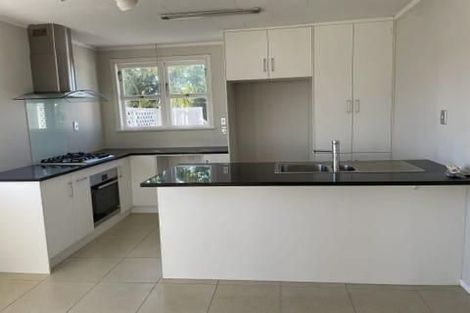 Photo of property in 9 James Street, Glenfield, Auckland, 0629