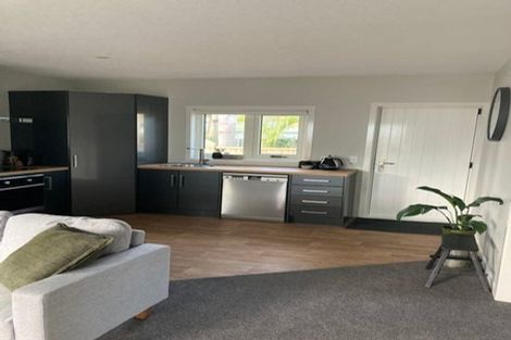 Photo of property in 8a Cuba Street, Takaro, Palmerston North, 4412