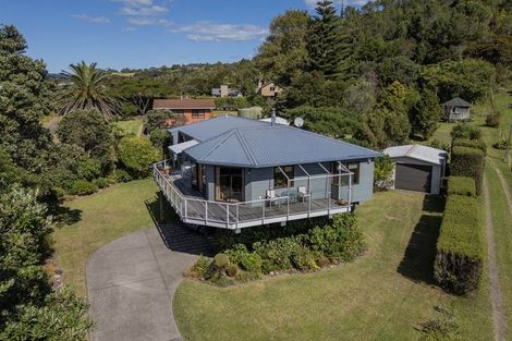 Photo of property in 981 Purangi Road, Cooks Beach, Whitianga, 3591