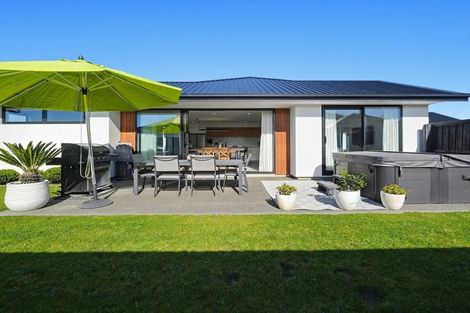Photo of property in 19 Suffolk Drive, Kirwee, 7571