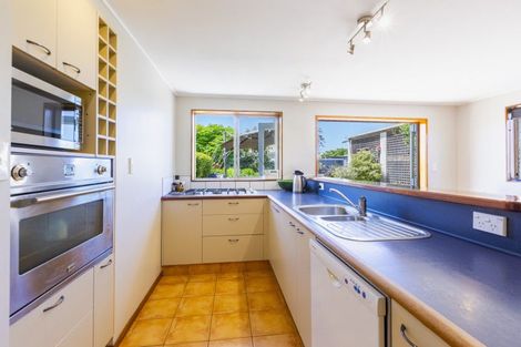 Photo of property in 15 Spriggs Crescent, Greenmeadows, Napier, 4112