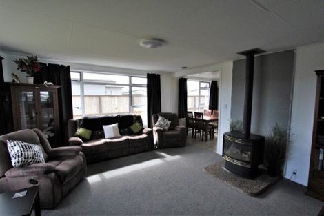 Photo of property in 15 Tieke Place, Tokoroa, 3420