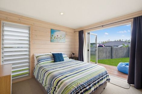 Photo of property in 42 Carina Way, Whitianga, 3510