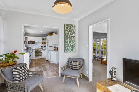 Photo of property in 13 Rangiatea Street, Paraparaumu Beach, Paraparaumu, 5032