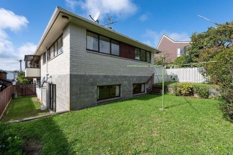 Photo of property in 3 Chamberlain Road, Karori, Wellington, 6012