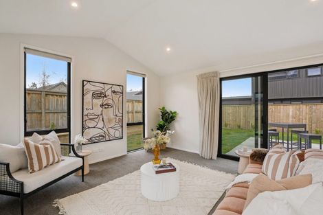 Photo of property in 45 Cheviot Street, Jacks Point, 9371