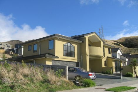 Photo of property in 10 Neston Grove, Churton Park, Wellington, 6037