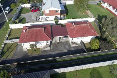Photo of property in 1/28 Taipari Road, Te Atatu Peninsula, Auckland, 0610