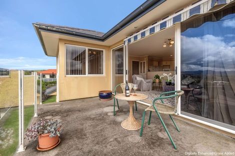 Photo of property in 22 Cobbe Place, Pomare, Rotorua, 3015