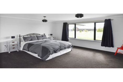 Photo of property in 32 Rhoboro Road, Twizel, 7901