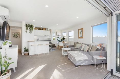 Photo of property in 306 Ocean Road, Whangamata, 3620