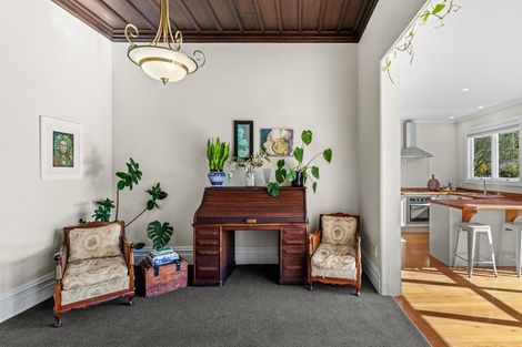 Photo of property in 19 Sheehan Street, Bay View, Napier, 4104