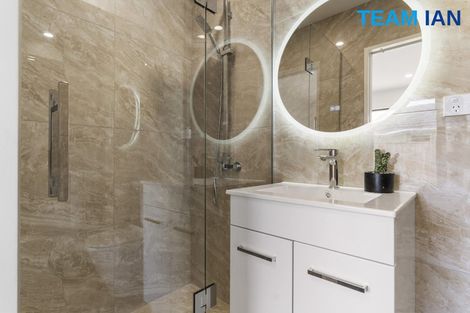 Photo of property in 1/68 Smythe Road, Henderson, Auckland, 0612