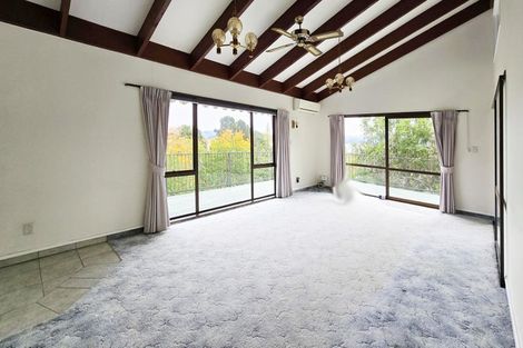 Photo of property in 27 Burns Road, Hospital Hill, Napier, 4110